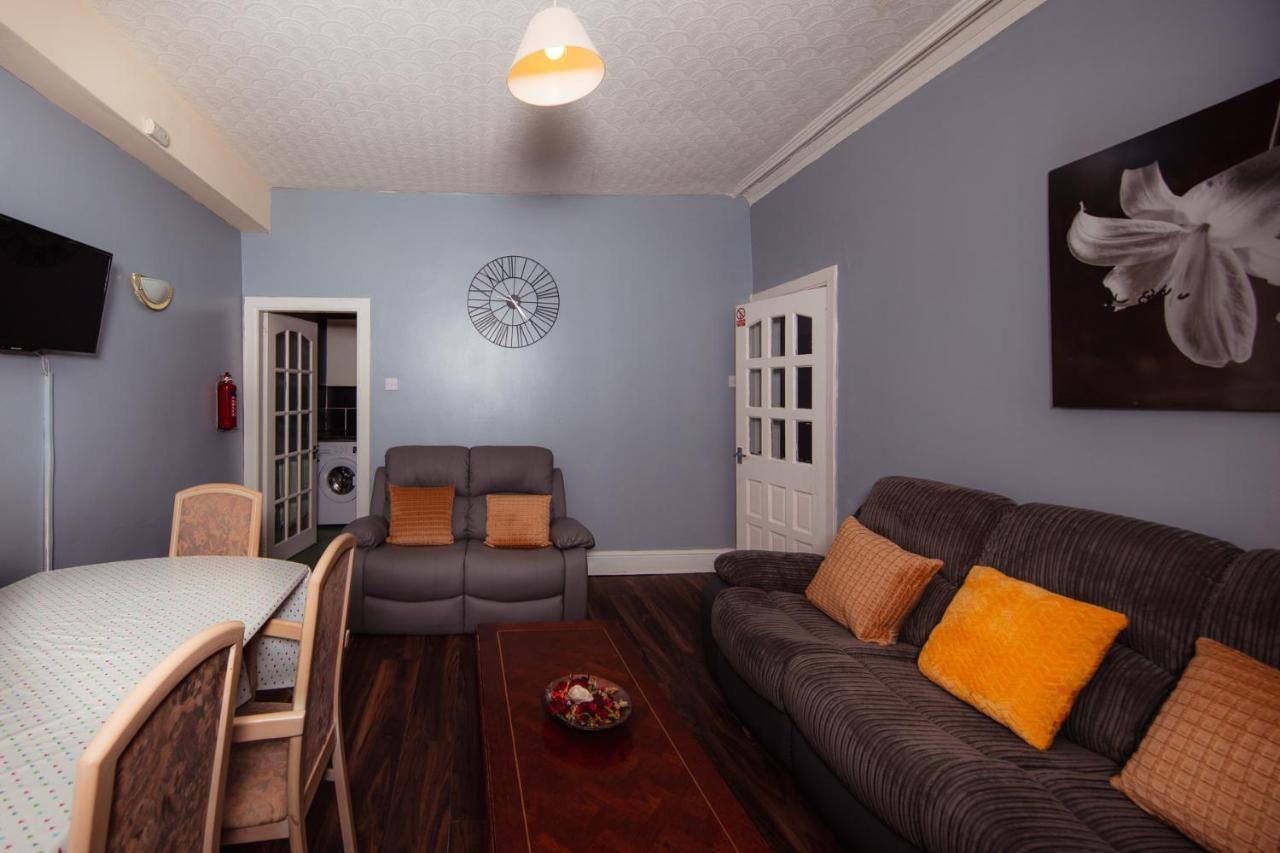 Super Central 4Bedroom Apartment At The Meadows Эдинбург Экстерьер фото